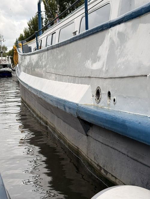 Schuine plaat tegen het berghout, midscheeps